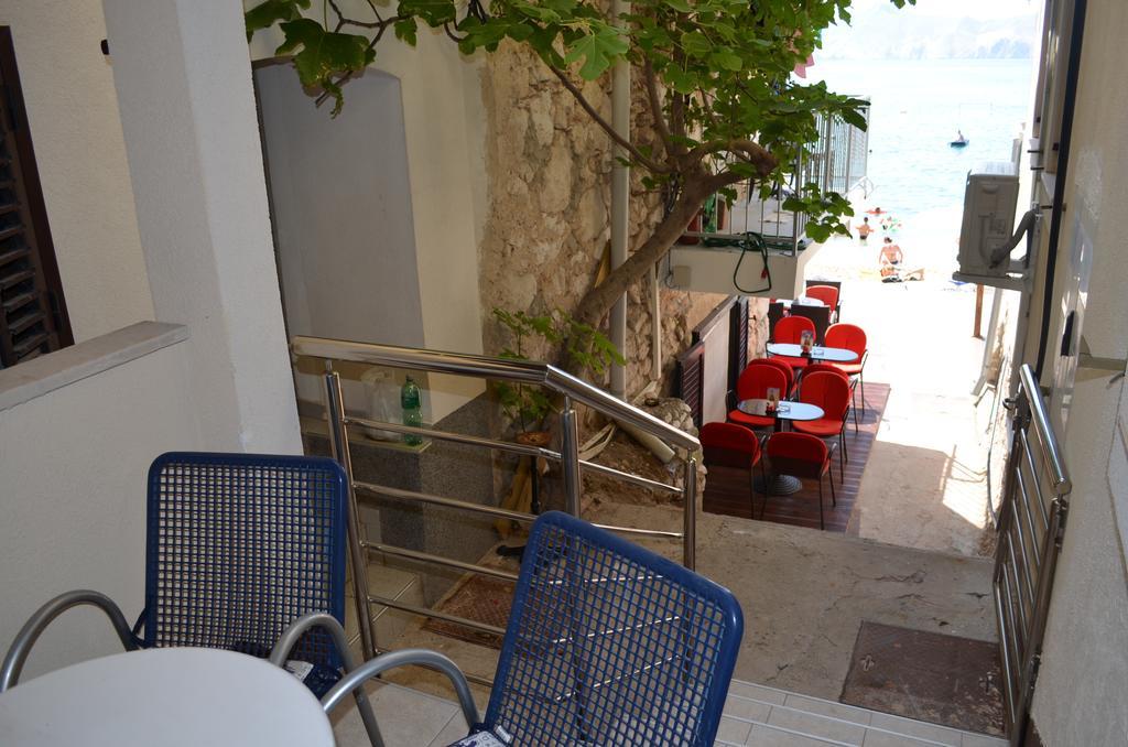 Apartment Sandi Baška Eksteriør bilde