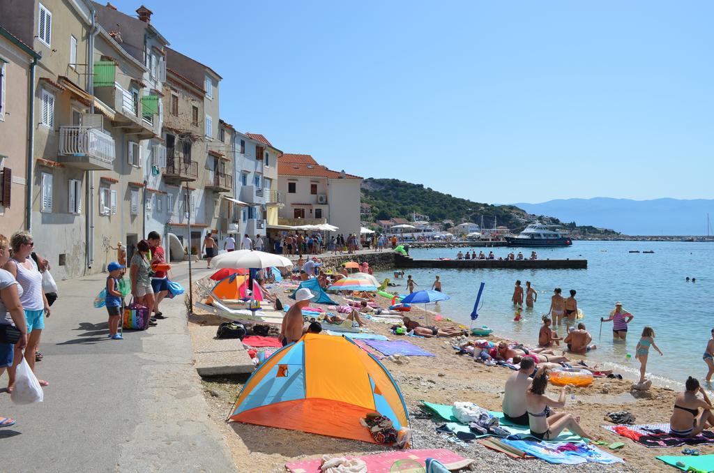 Apartment Sandi Baška Eksteriør bilde