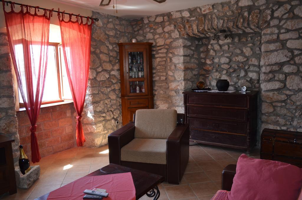 Apartment Sandi Baška Eksteriør bilde